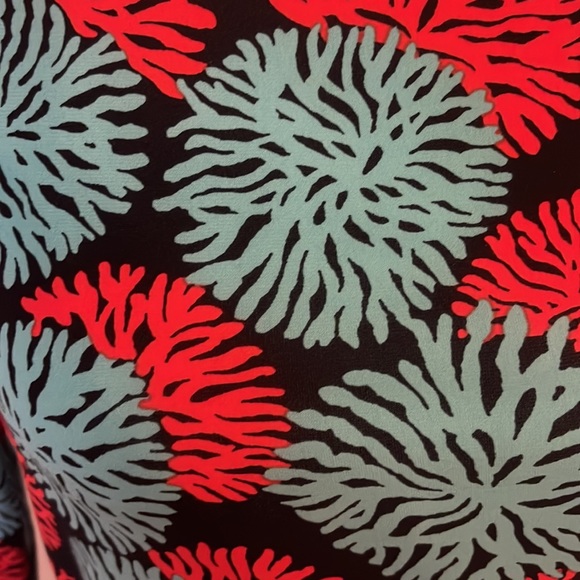 Michael Kors long sleeve dress only worn twice. Size Medium 95% polyester - Picture 2 of 4